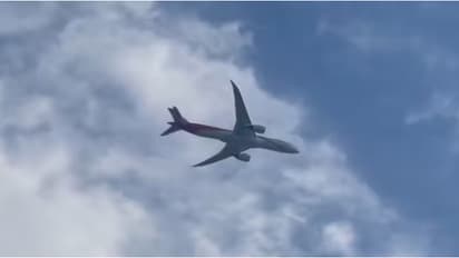 265 പേരുമായി പറന്നുയർന്ന വിമാനത്തിൽ തീ, ആശങ്കയുടെ മണിക്കൂറുകൾ, ഒടുവിൽ തിരിച്ചിറക്കി -വീഡിയോ