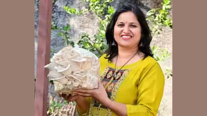 College professor turns entrepreneur; makes Rs 4 lakh a month from mushroom farming