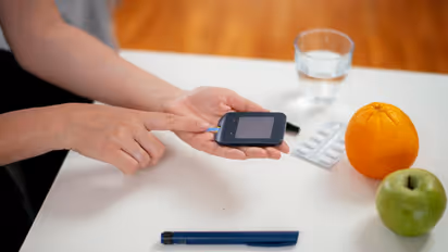 World Diabetes Day 2024: പ്രമേഹത്തെ നിയന്ത്രിക്കാന്‍ ശ്രദ്ധിക്കേണ്ട പത്ത് കാര്യങ്ങള്‍