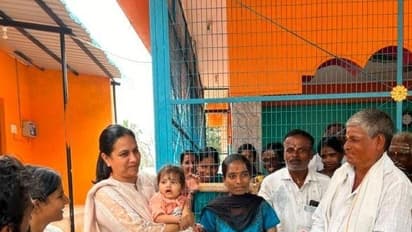 ಗಾಜನೂರಿಗೆ ಭೇಟಿ ನೀಡಿದ ಅಶ್ವಿನಿ ಪುನೀತ್ ರಾಜ್‌ಕುಮಾರ್; ಹಳ್ಳಿ ಮಕ್ಕಳನ್ನು ಮುದ್ದಾಡಿದ ದೊಡ್ಡ ಮನೆ ಸೊಸೆ! 