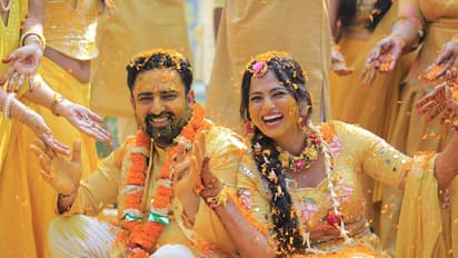 மஞ்சள் காட்டு மைனாவாக மாறி வைப் செய்த ரம்யா பாண்டியன்! வைரலாகும் ஹல்தி புகைப்படங்கள்!