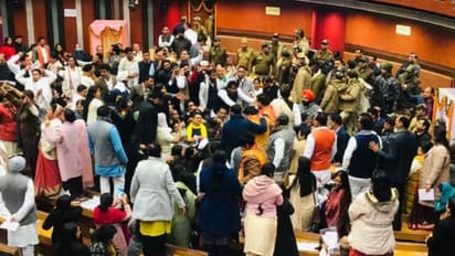 ഇനി കാലാവധി നാല് മാസം മാത്രം; ദില്ലിയിൽ ഏഴ് മാസം വൈകി നടക്കുന്ന മേയർ തെരഞ്ഞെടുപ്പ് ബഹിഷ്‌കരിച്ച് കോൺഗ്രസ്