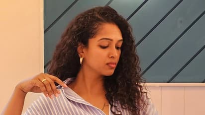 ಅಜ್ಜಿಯ ಕಥೆ, ಆಟದ ಖುಷಿಯಲ್ಲಿ ನಟಿ ಅಪೂರ್ವ ಭಾರದ್ವಾಜ್‌ ಬಾಲ್ಯದ ಬಣ್ಣ!