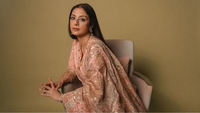 মদ্যপ অবস্থায় টাবুকে চুম্বনের চেষ্টা করেছিলেন জ্যাকি শ্রফ, প্রকাশ্যে বলিউড পার্টির খুঁটিনাটি