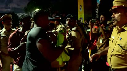 സിബിഎല്ലിലെ ആദ്യമത്സരം ഉപേക്ഷിച്ചു; താഴത്തങ്ങാടിയിൽ നാടകീയ രംഗങ്ങൾ, പ്രതിഷേധത്തിനിടെ ട്രാക്കും ടൈമറും തകർന്നു