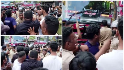 കോഴിക്കോട്ട് ഹർത്താലിനിടെ ബസുകൾ തടഞ്ഞു, കടകൾ നിർബന്ധിച്ച് അടപ്പിച്ച് കോൺഗ്രസ് പ്രവർത്തകർ, നഗരത്തിൽ സംഘർഷാവസ്ഥ