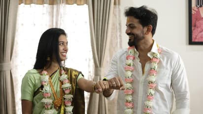 ಟಾಕ್ಸಿಕ್ ಸಿನಿಮಾ ಸೆಟ್‌ನಲ್ಲಿ ಯಶ್ ಭೇಟಿಯಾಗಿ ಮದುವೆ ಆಮಂತ್ರಣ ಪತ್ರಿಕೆ ನೀಡಿದ ಡಾಲಿ