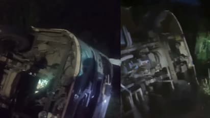 കുന്നംകുളത്ത് ശബരിമല തീര്ത്ഥാടകര് സഞ്ചരിച്ച മിനി ബസ് നിയന്ത്രണം വിട്ട് മറിഞ്ഞ് അപകടം; രണ്ടു പേർക്ക് പരിക്ക്