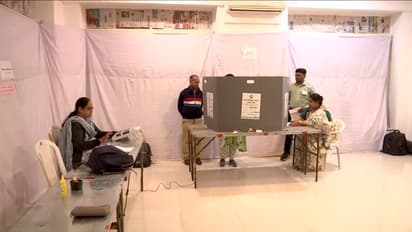 മഹാരാഷ്ട്രയിൽ മഹായുതി സഖ്യവും മഹാ വികാസ് അഘാഡിയും നേര്‍ക്കുനേര്‍, 288 മണ്ഡലങ്ങളിൽ വോട്ടെടുപ്പ് ഇന്ന്