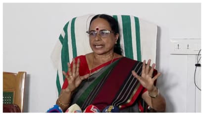 'ഓടി നടക്കാൻ പറ്റുന്നവർ പാർട്ടിയിലേക്ക് വരട്ടെ'; ആരോഗ്യപ്രശ്നം, സജീവ രാഷ്ട്രീയം ഉപേക്ഷിക്കുന്നതായി അയിഷ പോറ്റി