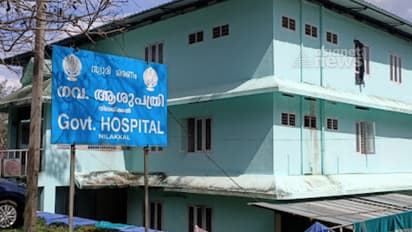 ഡ്രൈവർ ഉറങ്ങിപ്പോയി: പത്തനാപുരത്ത് നിന്നുള്ള ശബരിമല തീർത്ഥാടകരുടെ വാഹനം അപകടത്തിൽപെട്ടു