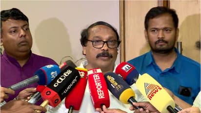 ഇരട്ട വോട്ട് ആക്ഷേപം; വോട്ടുചെയ്യാതെ ബിജെപി ജില്ലാ പ്രസിഡൻ്റ്, സംഘർഷം ഒഴിവാക്കാനായി ചെയ്തില്ലെന്ന് പ്രതികരണം