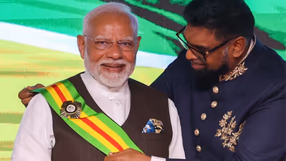 ৫ দিনের বিদেশসফরে কতটা লাভ পেল ভারত? প্রাপ্তির ঝুলিতে কী এল? জেনে নিন মোদীর সফরের হাইলাইটস