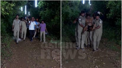 വനത്തിൽ കുടുങ്ങി ശബരിമല തീർത്ഥാടകരെ രക്ഷപ്പെടുത്തി എൻഡിആർഎഫ് ഫയർഫോഴ്സ് സംഘം