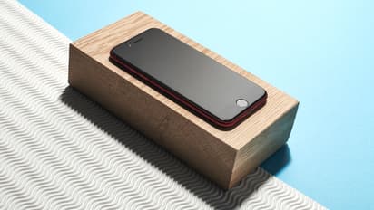 മൊബൈല്‍ ഫോണ്‍ ഭാഗങ്ങളുടെ ഇറക്കുമതി തീരുവ എടുത്തുകളഞ്ഞു; ആപ്പിളിനും ഷവോമിക്കും ലോട്ടറി 