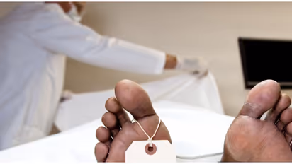 ശബരിമല ദർശനത്തിനിടെ തീർത്ഥാടകന് ഹൃദയാഘാതം, ആശുപത്രിയിലെത്തിച്ചെങ്കിലും ജീവൻ രക്ഷിക്കാനായില്ല