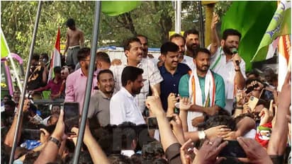 ബാലേട്ടാ ബാലേട്ടാ... എവിടെ പോയി ബാലേട്ടാ; സിപിഎമ്മിനെ പരിഹസിച്ച് വി കെ ശ്രീകണ്ഠൻ