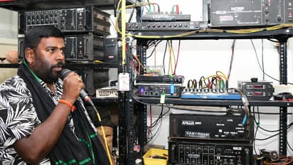 അമ്മ മലയാളി, അച്ഛൻ തമിഴ്; കന്നഡ മുതൽ ഇംഗ്ലീഷിൽ വരെ അനൗൺസ്മെന്റ്, കഴിഞ്ഞ 25 വര്ഷമായി ശബരിമലയുടെ അനൗൺസര്