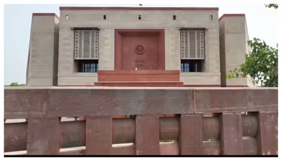 പാർലമെന്റ് ശീതകാല സമ്മേളനത്തിന് ഇന്ന് തുടക്കം; ഡിസംബര്‍ 20 വരെ; അദാനി വിവാദം ചർച്ചയാക്കാൻ പ്രതിപക്ഷം