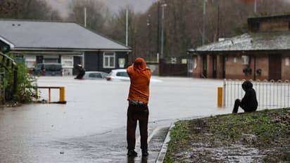 ബെർട്ട് കൊടുങ്കാറ്റ്, ബ്രിട്ടനിൽ വെള്ളപ്പൊക്കവും മഞ്ഞ് വീഴ്ചയും, കരകവിഞ്ഞ് നദികൾ 