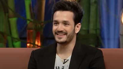 అఖిల్‌ సినిమాతో కోట్లు నష్టపోయిన స్టార్‌ డైరెక్టర్‌.. ఇప్పటికీ ఆ బాధ వెంటాడుతుందంటూ ఆవేదన 