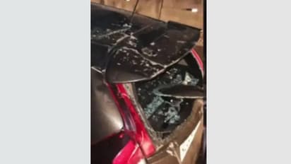 അരൂരിൽ എലിവേറ്റഡ് ഹൈവേ നിർമ്മാണ മേഖലയിൽ അപകടം; കാറിനു മുകളിലേക്ക് കോൺക്രീറ്റ് പാളി വീണു