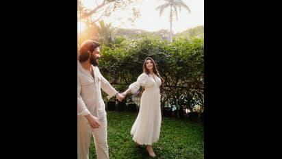 ముంబయ్ హీరోయిన్ తో సీక్రేట్ గా అఖిల్ ఎంగేజ్మెంట్,  సోషల్ మీడియాలో నాగార్జున ప్రకటన. 