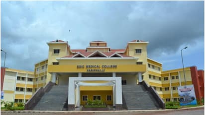 പാരിപ്പള്ളി മെഡിക്കൽ കോളേജിൽ വനിതാ ഡോക്ടർക്ക് നേരെ പീഡനശ്രമം; സർജനെതിരെ പരാതി, കേസെടുത്ത് പൊലീസ്