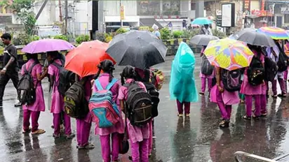 கனமழை எதிரொலி; தமிழகத்தில் நாளை பள்ளிகளுக்கு விடுமுறை - எந்த மாவட்டதில் தெரியுமா?