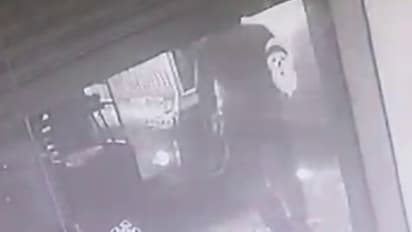 കൊട്ടിയത്ത് യുവാവിന് തീപൊള്ളലേറ്റ സംഭവം അപകടമല്ല; റിയാസിൻ്റെ മൊഴി; 'സുഹൃത്തുക്കൾ പെട്രോൾ ഒഴിച്ച് തീ കൊളുത്തി'