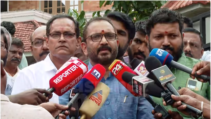 മാധ്യമ പ്രവർത്തകരെ ഭീഷണിപ്പെടുത്തി കെ സുരേന്ദ്രൻ; 'അപമാനിക്കാൻ ശ്രമിച്ച മാധ്യമപ്രവർത്തകരെ വെറുതെവിടില്ല'