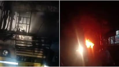 പമ്പ - നിലയ്ക്കൽ സർവീസിനിടെ ലോ ഫ്ലോർ ബസ് കത്തിയ സംഭവത്തിൽ കെഎസ്ആർടിസിയിൽ നടപടി, 4 ജീവനക്കാർക്ക് സസ്പെൻഷൻ