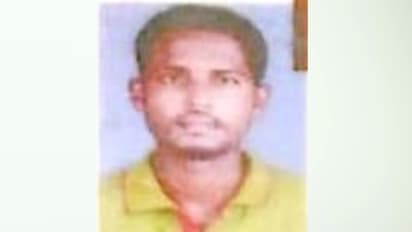 ആലപ്പുഴയിൽ ഒന്നര വയസുള്ള കുഞ്ഞുമായി അച്ഛൻ ട്രെയിനിന് മുന്നിൽ ചാടി; രണ്ട് പേരും മരിച്ചു