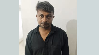 പട്രോളിംഗ് സംഘത്തെ കണ്ട് ഓടാൻ ശ്രമിച്ച് യുവാവ്, പിന്തുടര്ന്ന് പിടികൂടി പൊലീസ്, കണ്ടെത്തിയത് കഞ്ചാവ്