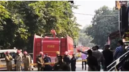 ദില്ലി രോഹിണിയിലെ സ്ഫോടനം; പടക്ക കടയിലെ മാലിന്യം പൊട്ടിത്തെറിച്ചതാകാനുള്ള സാധ്യത തള്ളാതെ പൊലീസ്