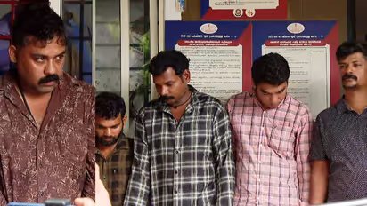 കൊടുവള്ളി സ്വർണ്ണകവർച്ചയിൽ വൻ ട്വിസ്റ്റ്; ക്വട്ടേഷൻ നൽകിയത് കട ഉടമയുടെ സുഹൃത്ത്, കേസിൽ അഞ്ചു പേര് അറസ്റ്റിൽ