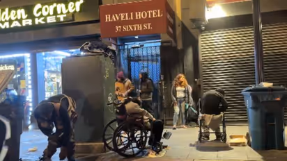 ഞെട്ടിക്കുന്ന വീഡിയോയുമായി ഇന്ത്യൻ യൂട്യൂബർ, തെരുവിൽ സോംബികളെ പോലെ അലയുന്ന മനുഷ്യർ