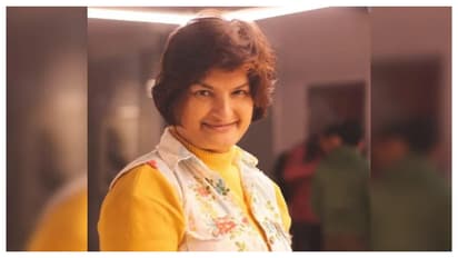 'നിങ്ങൾ രാജ്യത്തെ ഇന്ത്യയുടെ ഭാ​ഗമാക്കാൻ ശ്രമിക്കുന്നു'; ബം​ഗ്ലാദേശിൽ മാധ്യമപ്രവർത്തകയെ വളഞ്ഞ് ആൾക്കൂട്ടം