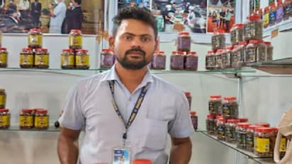 Inspired by his mother, this Varanasi boy started a herbal jaggery venture; now makes lakhs from business