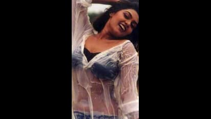 Silk Smitha: அப்பாவுடன் தொடர்பு; மகனுடன் திருமணத்துக்கு தயாரான சில்க் ஸ்மிதா - ஷாக் கொடுத்த நடிகை!