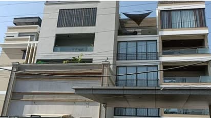 ലോക്കറുകളിൽ 50 കിലോ സ്വർണം, ആഡംബര കാറുകൾ; കണക്കുകളിലില്ലാത്ത 137 കോടി രൂപ പിടിച്ചെടുത്ത് ആദായ നികുതി റെയ്ഡ്