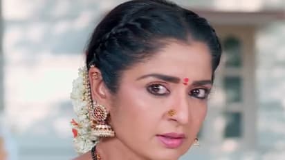 ಕಟ್ಟಿಕೊಂಡವಳಿಗಿಂತ ಇಟ್ಟುಕೊಂಡವಳೇ ಶ್ರೇಷ್ಠಾ ಎಂದು ತೋರಿಸ್ತಿರೋ ಭಾಗ್ಯಲಕ್ಷ್ಮಿ ಸೀರಿಯಲ್ ವಿರುದ್ಧ ವೀಕ್ಷಕರ ಆಕ್ರೋಶ!