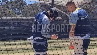 അഡ്‌ലെയ്ഡ് ടെസ്റ്റിന് മുമ്പ് ഓസ്ട്രേലിയക്ക് വീണ്ടും തിരിച്ചടി; പരിശീലനത്തിനിടെ സ്റ്റീവ് സ്മിത്തിന് പരിക്ക്