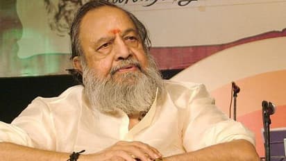 நான் ஆணையிட்டால் பாடலில் பிழை; சுட்டிக்காட்டிய கவிஞரை நோஸ்கட் பண்ணிய வாலி