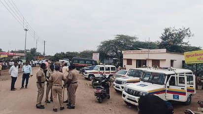 ಮಹಾರಾಷ್ಟ್ರ: ಮತ್ತೆ ಬ್ಯಾಲೆಟ್‌ ಮೂಲಕ ಮರು ಮತದಾನಕ್ಕೆ ಮುಂದಾದ ಗ್ರಾಮಸ್ಥರಿಗೆ ಪೊಲೀಸರ ತಡೆ