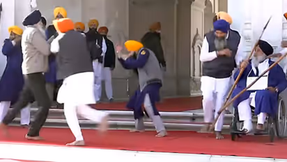 Sukhbir Singh assassination bid: How alert 'sewadar' saved life of SAD leader at Golden Temple (WATCH)