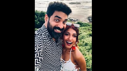 'ഒരുമിച്ച് ഒത്തിരി സന്തോഷം'; മയോനിയെ ചേർത്തണച്ച് ​ഗോപി സുന്ദർ, പതിവ് പോലെ കമന്റ് ബോക്സ് ഓഫ്