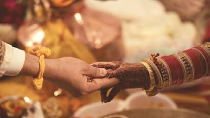  ಪತಿಗೆ ಸರ್ವಸ್ವವನ್ನೇ ಧಾರೆ ಎರೆದ್ರೂ ತನ್ನ ಈ ಅಂಗ ಸ್ಪರ್ಶಿಸೋಕೆ ಬಿಡಲ್ಲ  ಭಾರತೀಯ ಪತ್ನಿ !