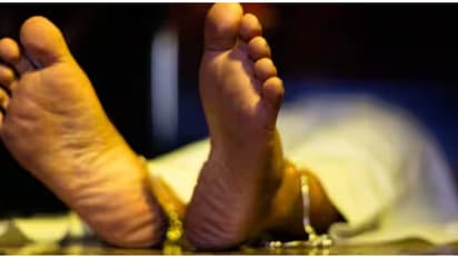 ഭാര്യയെ കൊലപ്പെടുത്തിയതിന് പിന്നാലെ പശ്ചാത്താപം; ഓഫീസ് ​ഗ്രൂപ്പിൽ വീഡിയോ പങ്കുവെച്ച് യുവാവ്, സംഭവം പൂനെയിൽ