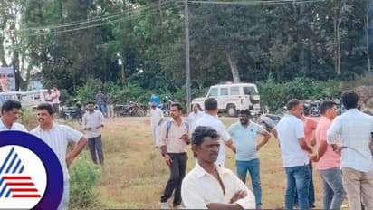 ವಿವಾದಿತ ಸ್ಥಳದಲ್ಲಿ ಶವಸಂಸ್ಕಾರದ ವೇಳೆ ಹೈಡ್ರಾಮಾ :  ಶವದ ಗುಂಡಿಗೆ ಇಳಿದು ಗ್ರಾ.ಪಂ. ಮಾಜಿ ಅಧ್ಯಕ್ಷೆ ಪ್ರತಿಭಟನೆ 